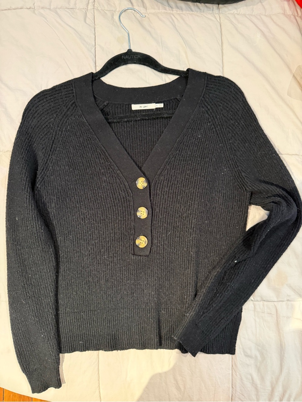 Women's Black Ribbed V‑Neck Button Sweater